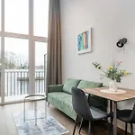 Brand New Urban Lofts By Reside Baltic Lägenhet